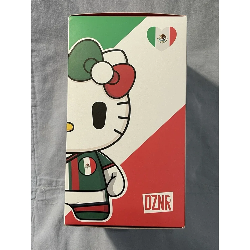 NEW Yume Sanrio DZNR Hello Kitty Soccer Edition - Mexico Hello Kitty #57 w/ Bow